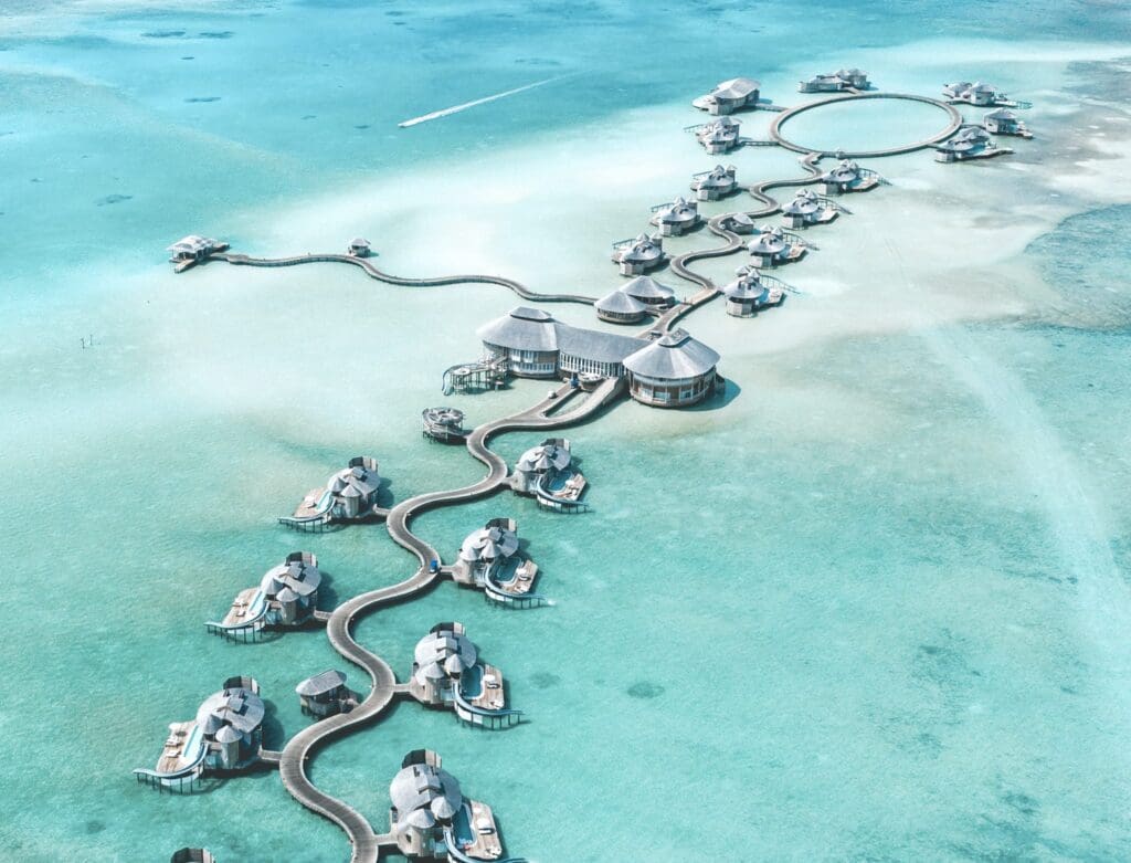 Luxeprobleem: koppel zit door lockdown ‘vast’ op de Maldiven