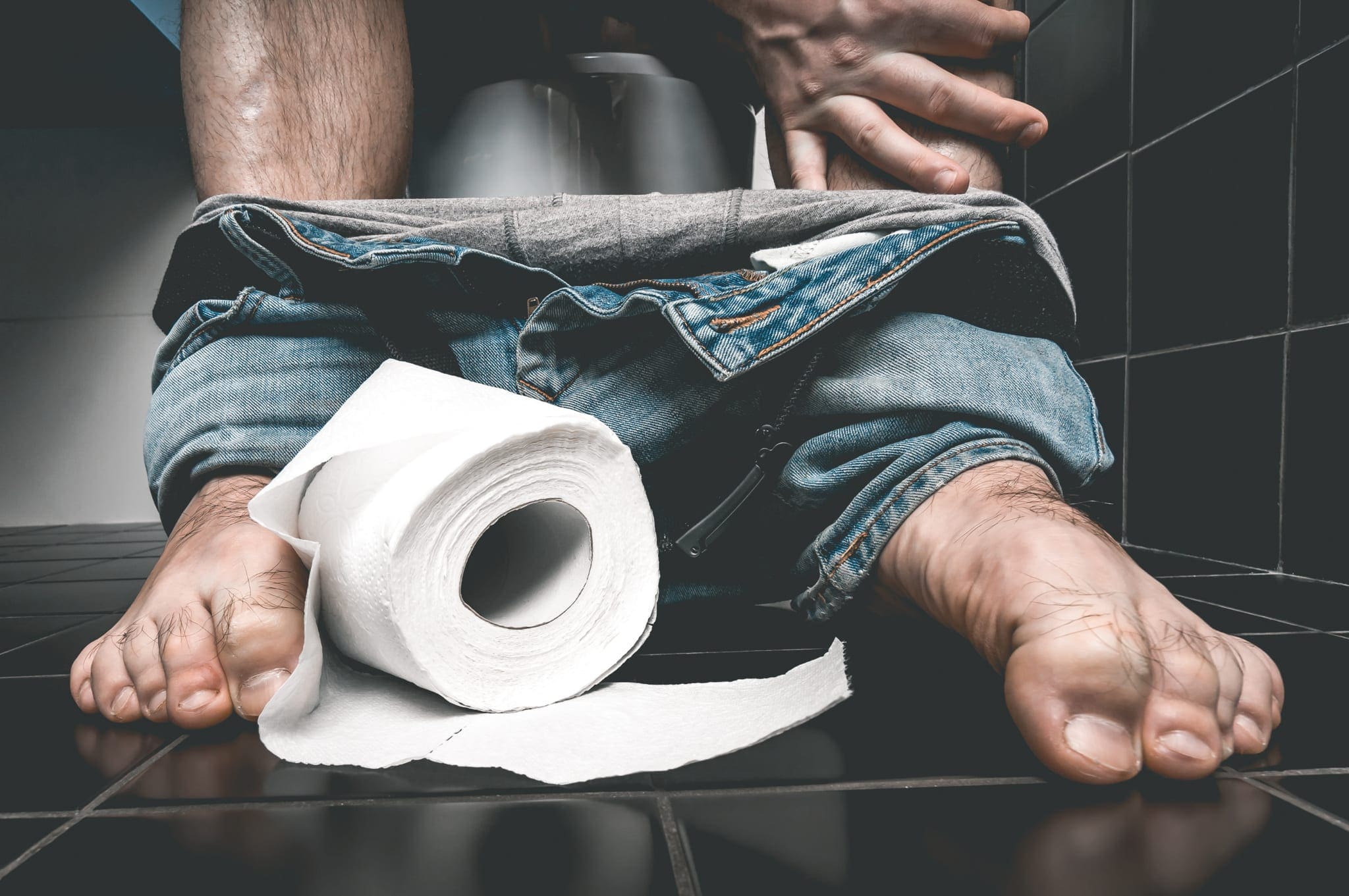 Niet poepen op je werk: is dat niet slecht voor je?