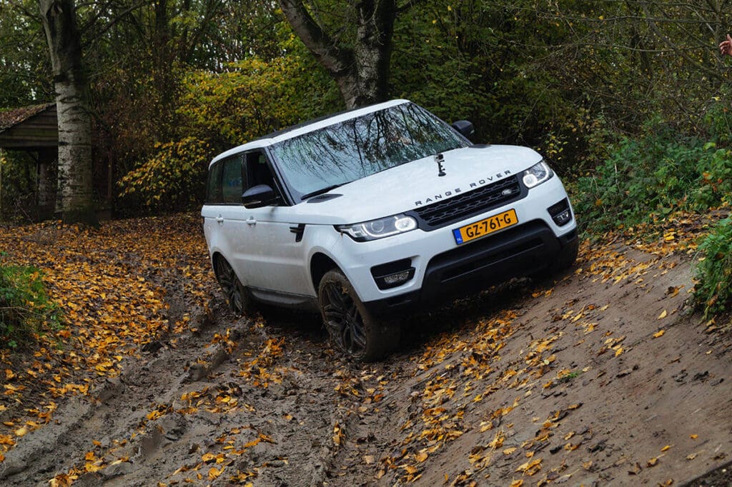 Manify Rang Rover Sport OffRoad4