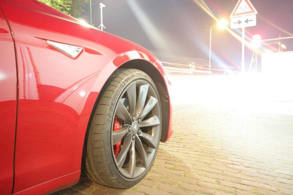 Tesla Model S P90D 7