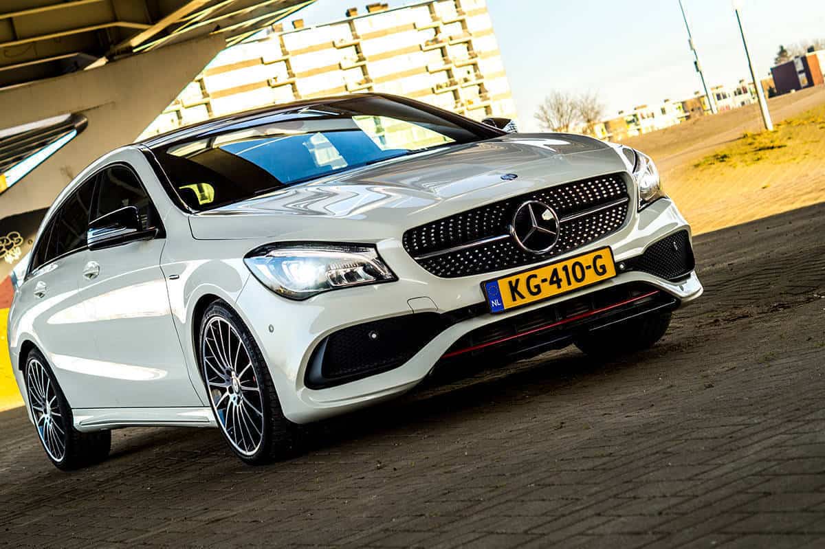 Mercedes-Benz-CLA-250-10