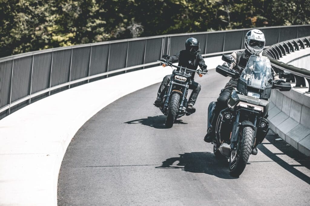 Asfaltkrassen door Luxemburg met de nieuwste Harley’s