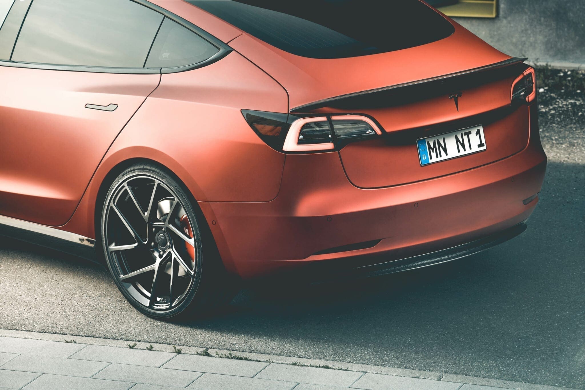 Novitec steekt de Tesla Model 3 in een nieuw jasje