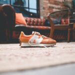 , New Balance dropt nieuwe lijn &#8216;327&#8217; met heerlijke &#8217;70s vibe