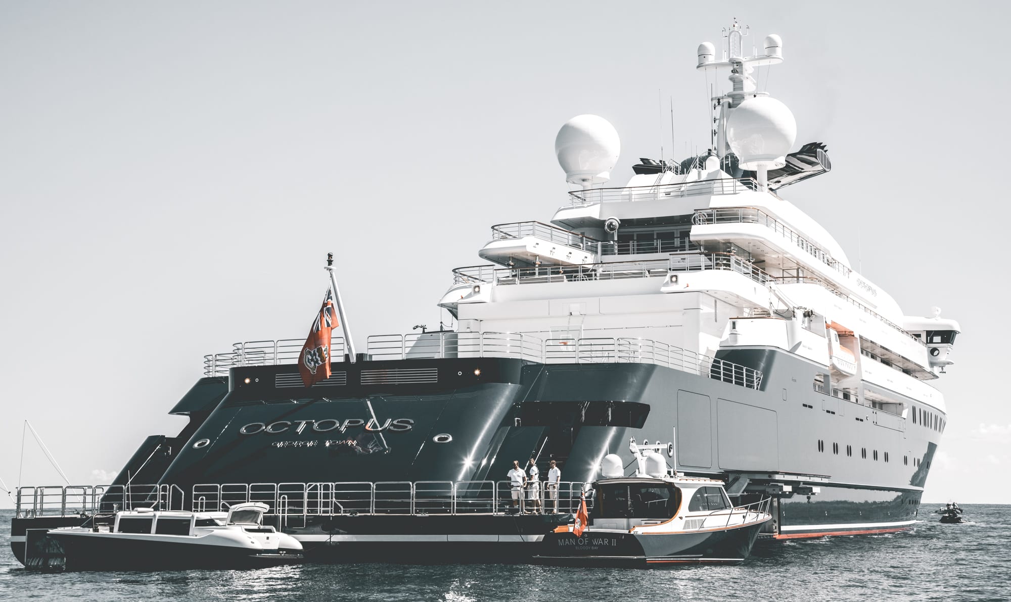 Een kijkje op het superjacht Octopus van de overleden Paul Allen