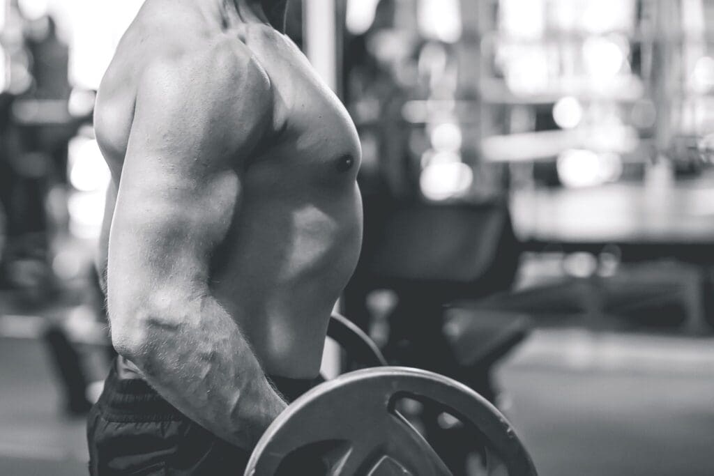 Kijkvoer: sportschoolguru’s proberen old school fitness-gear