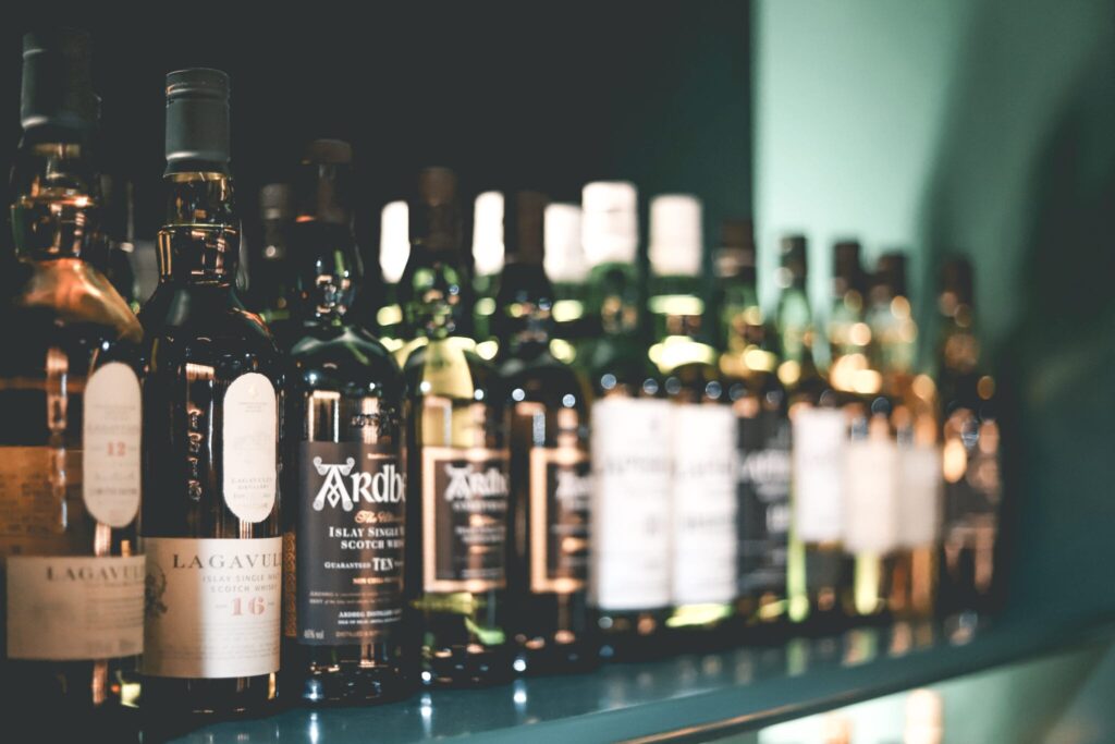 Interview met een whiskykenner: zo koop je online een fles whisky