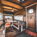 piratenschip, Airbnb Finds: slaap als Jack Sparrow in Waimauku, Nieuw-Zeeland