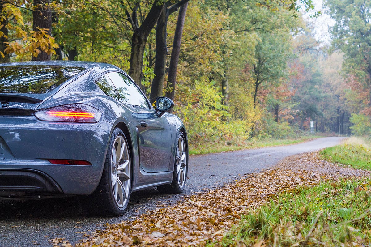 porsche-cayman-3