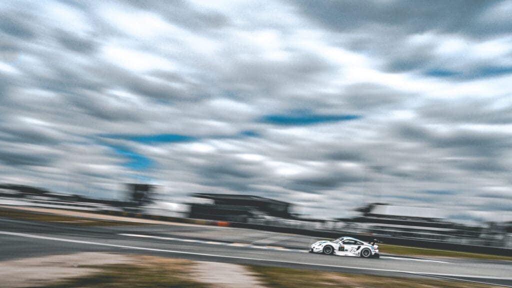 Must-watch: docu van Porsche over 24 uur van Le Mans en Nürburgring