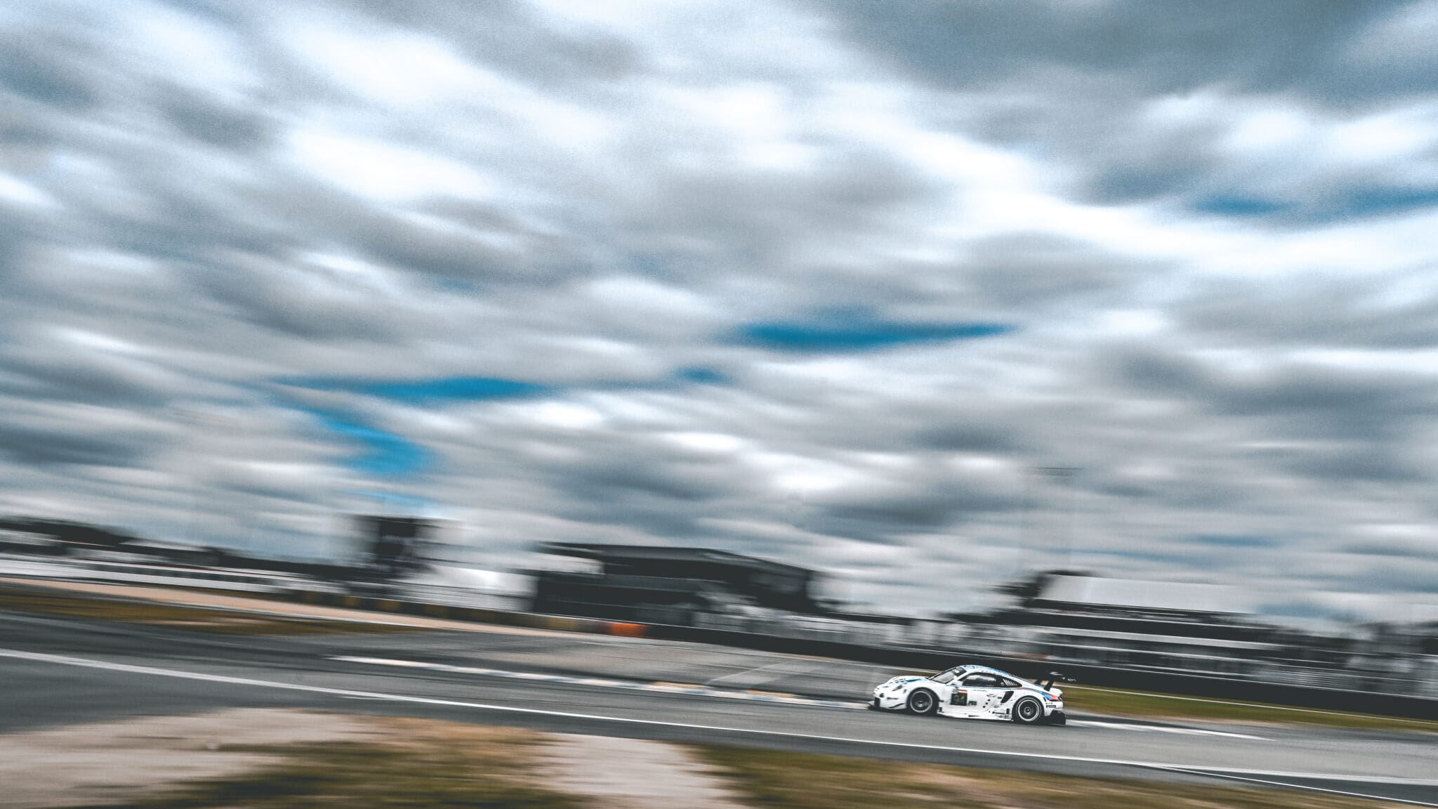 Must-watch: docu van Porsche over 24 uur van Le Mans en Nürburgring