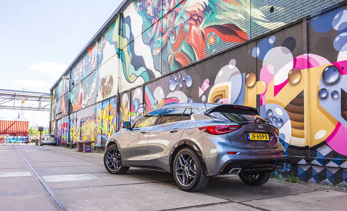 Infiniti Q30 7