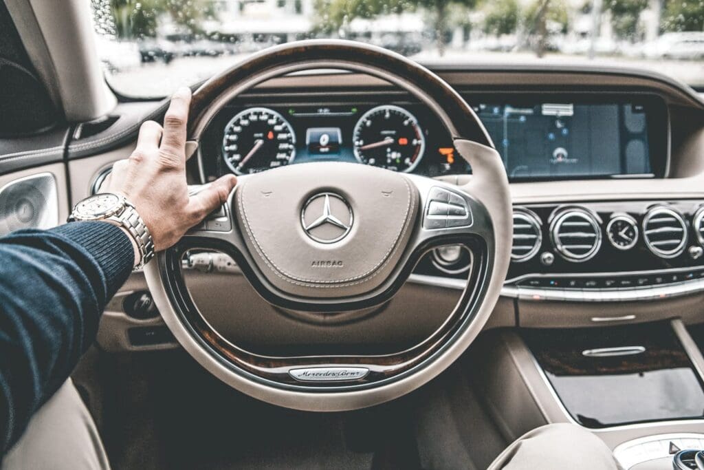 De duurste en goedkoopste landen om je rijbewijs te halen