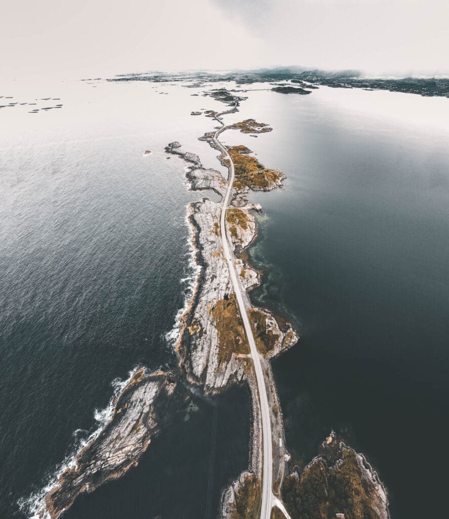 roadtrip door Noorwegen, Bucketlist-materiaal: meesterlijke foto&#8217;s van <strong>roadtripwalhalla Noorwegen</strong>