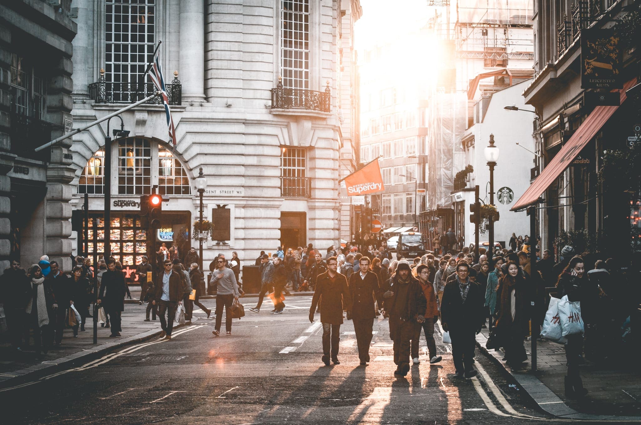 7x de populairste kledingmerken van dit moment