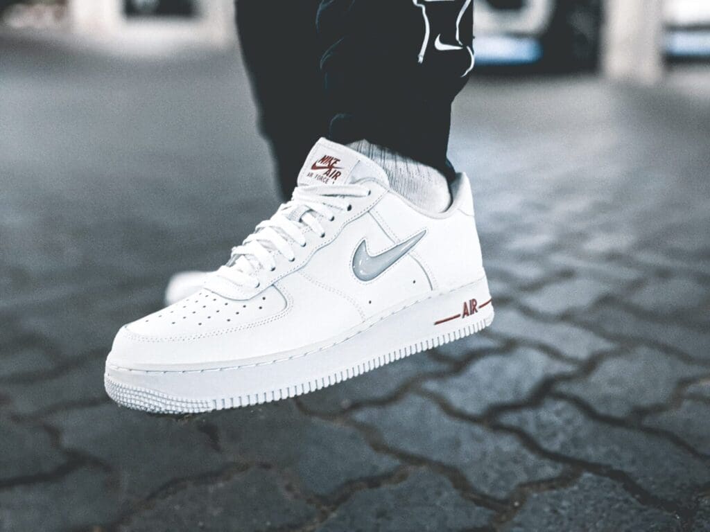 10 schoenen die iedere man in zijn kast moet hebben