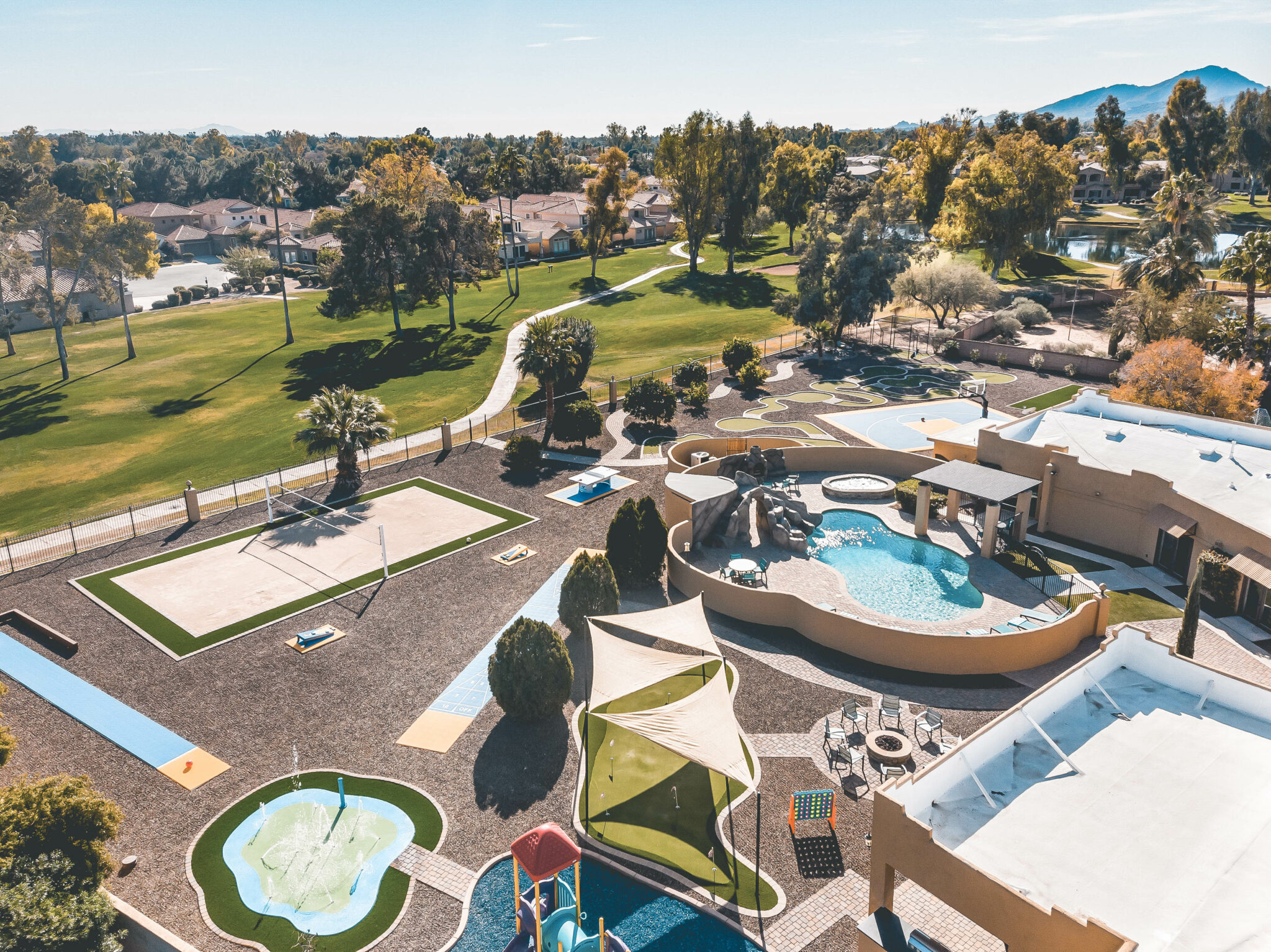 Airbnb Finds: deze brute villa heeft alle sporten onder een dak