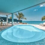 Friendly, Airbnb Finds: Caribische designvilla op St. Maarten