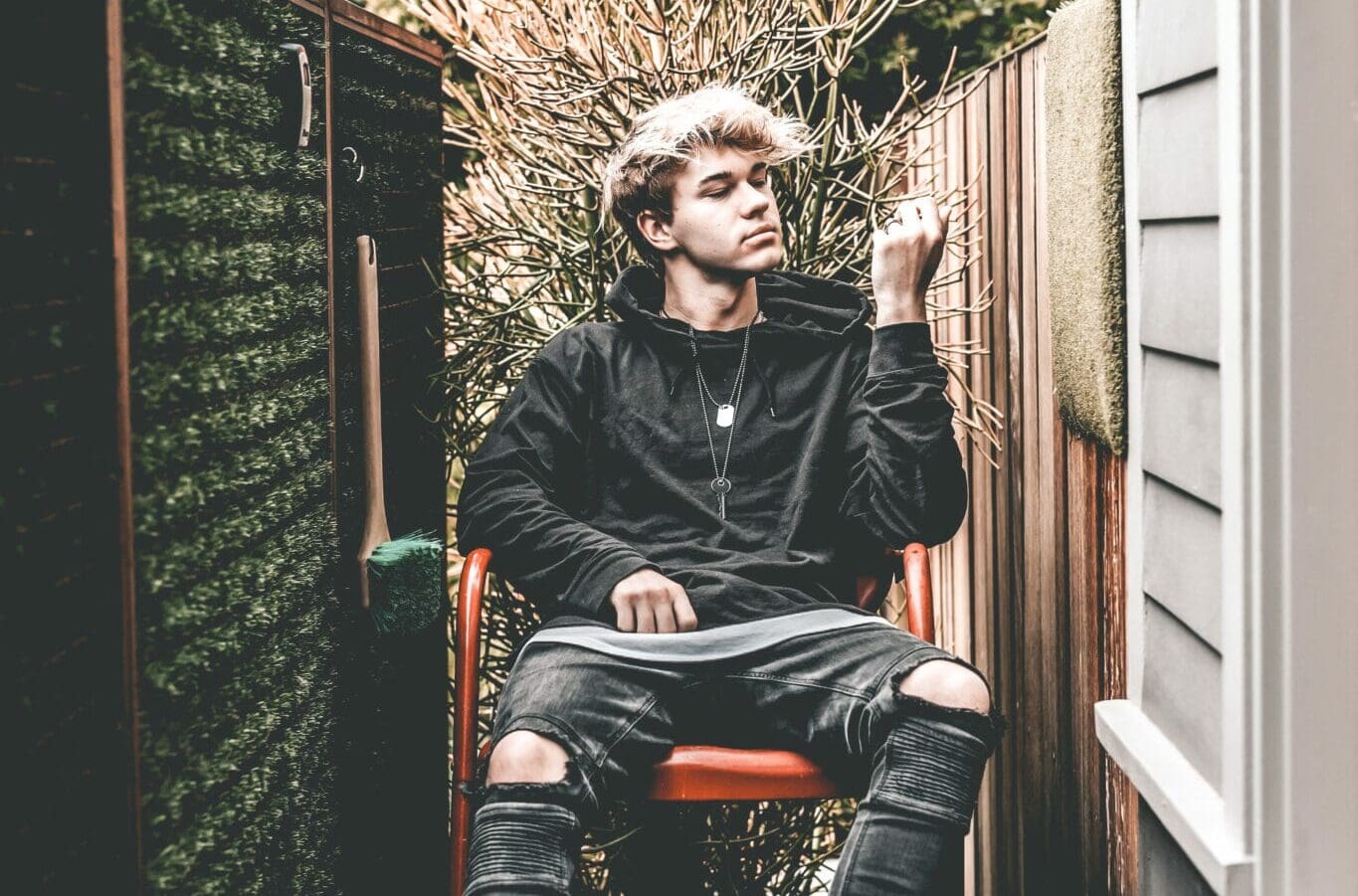 De meest stijlvolle hoodies van dit moment, plus stijltips