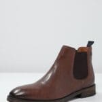 Chelsea boots 16