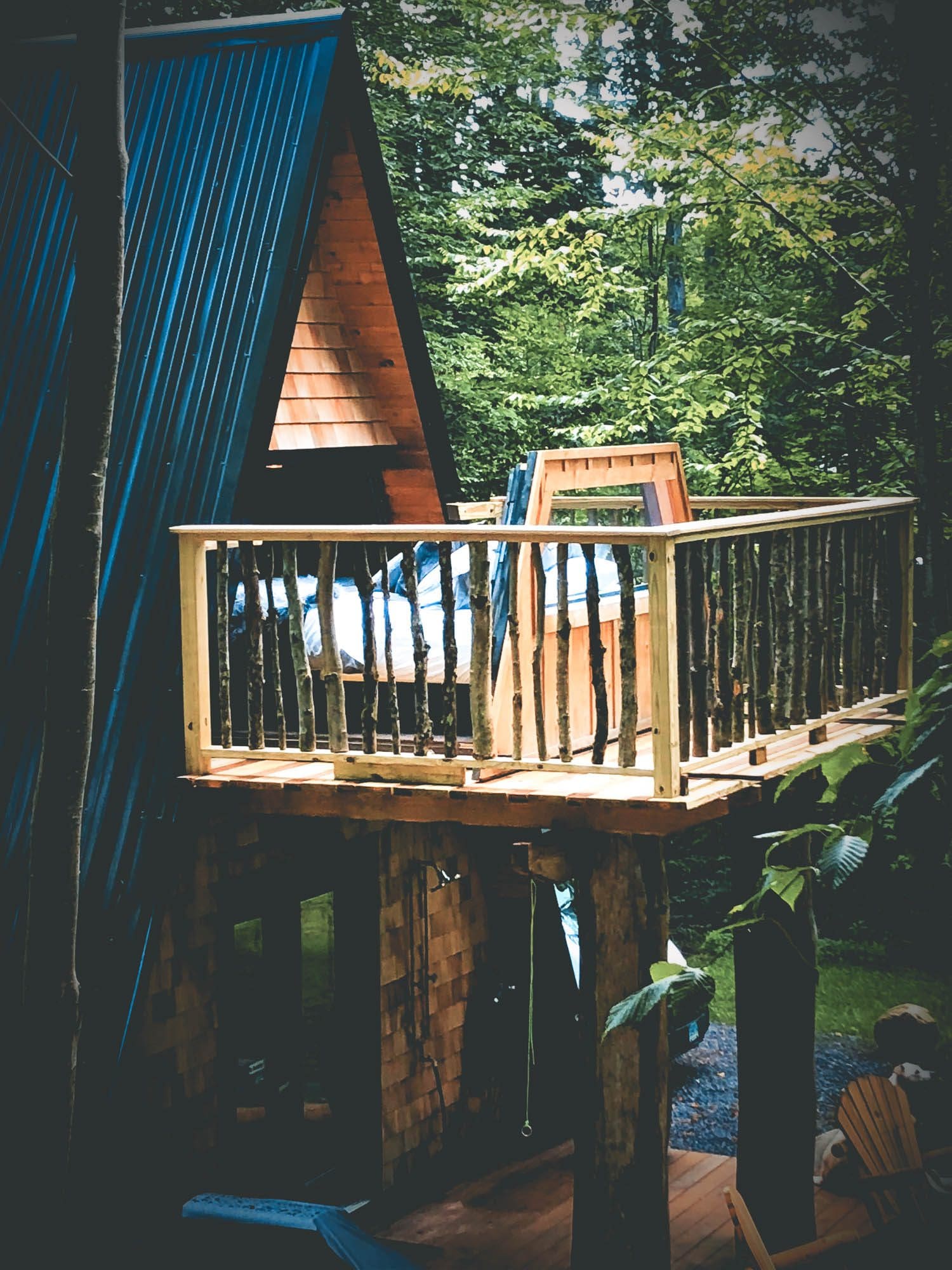 Airbnb, Airbnb Finds: romantische cabin in New York met buitenbed