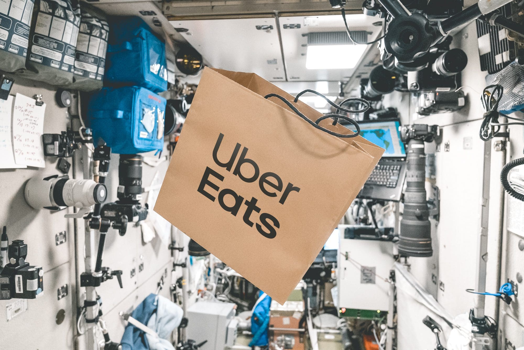 Uber Eats, Eten op buitenaards niveau: Uber Eats levert bestelling in de ruimte