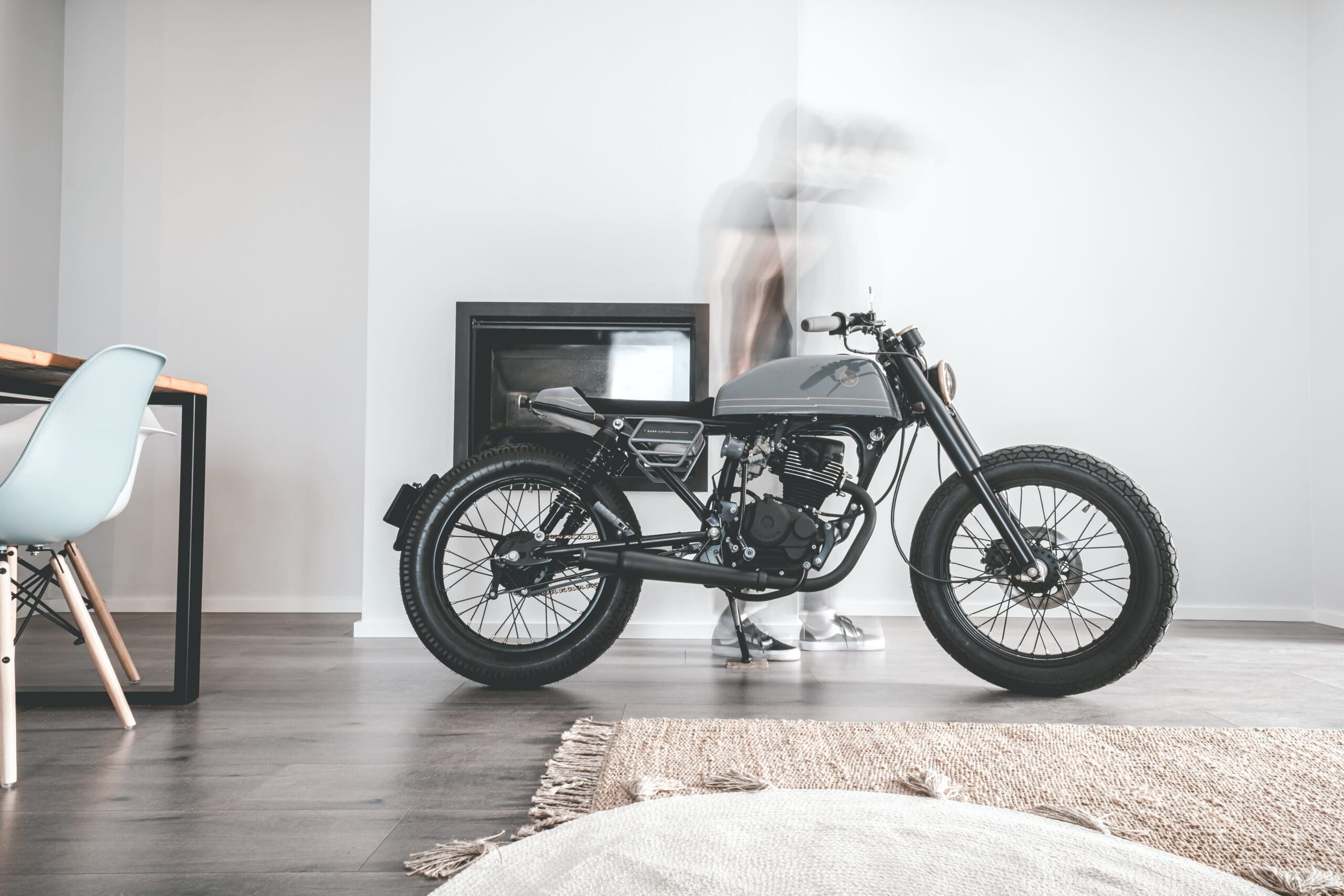 WKND Customs Honda CG125, Netvlies-voer: WKND Customs Honda CG125