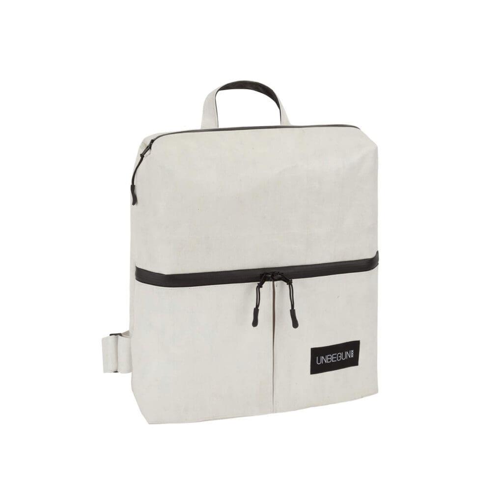 White-backpack-UNBEGUN-1