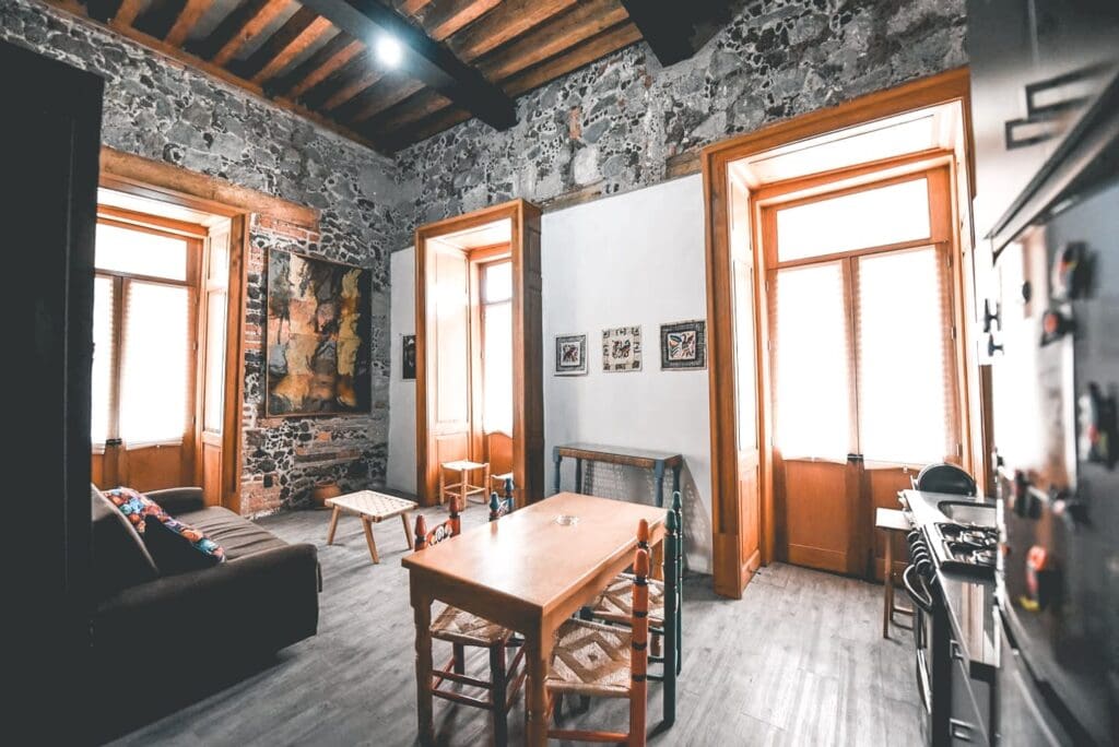 reizen naar filmlocaties, Airbnb finds: Reizen naar filmlocaties