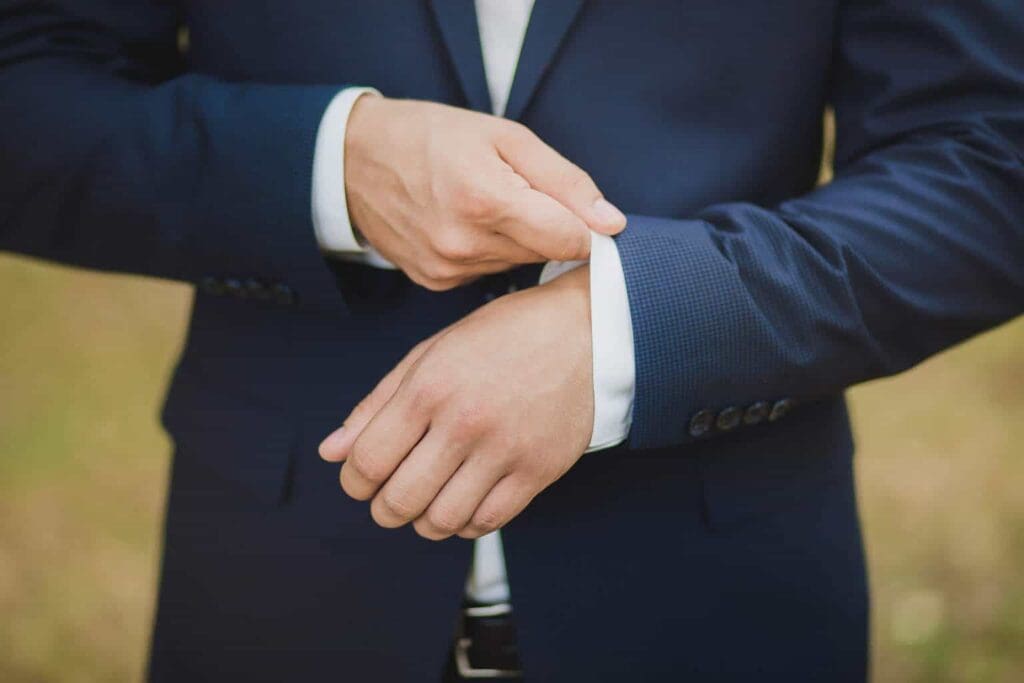 Zo verleng je de levensduur van je pak! | Suit Up Tuesday