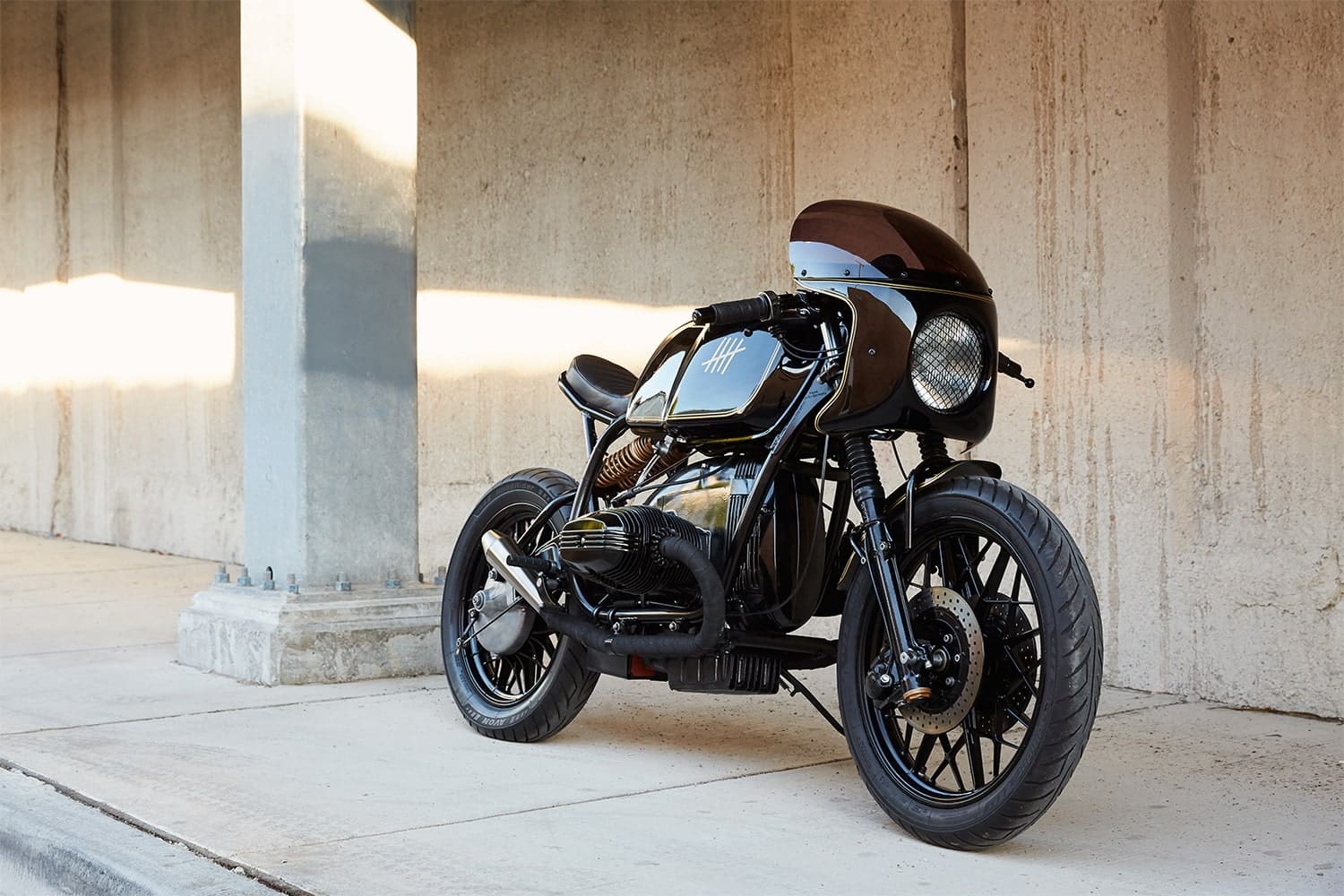 Deze BMW R100 cafe racer wil je hebben!