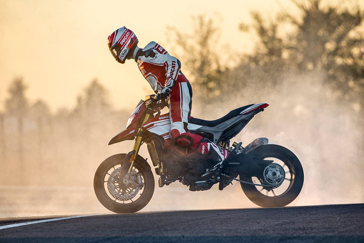 ducati-hypermotard-939-sp-2