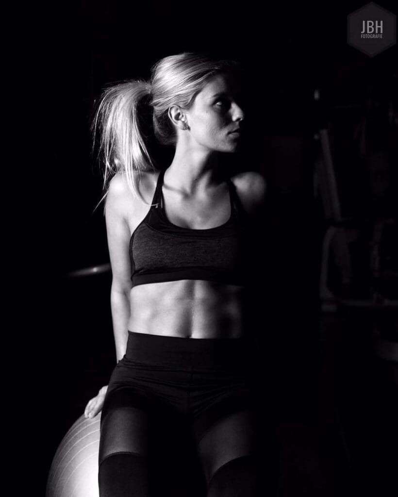 emma-de-vries_fitgirl1