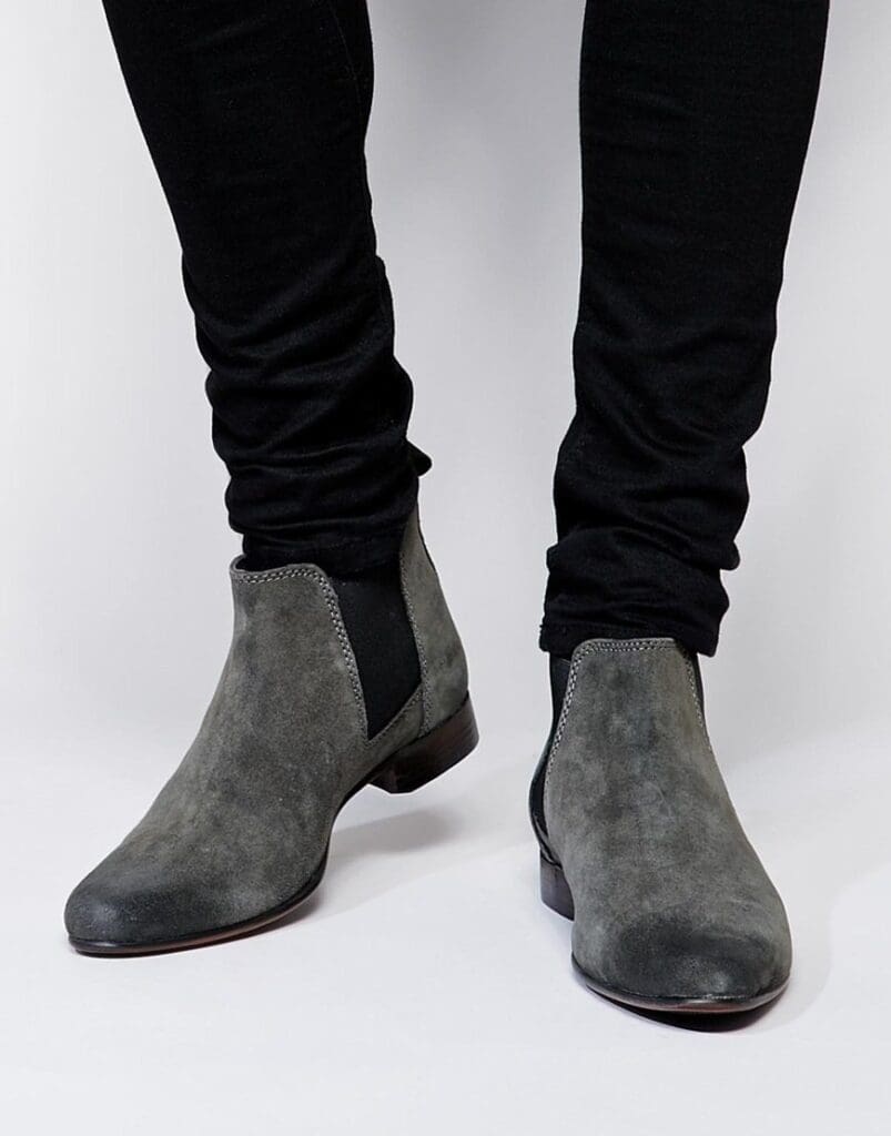Chelsea boot 1