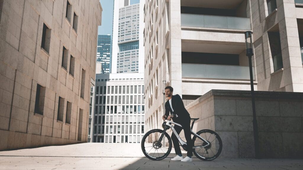 Porsche entert e-bikewereld in stijl