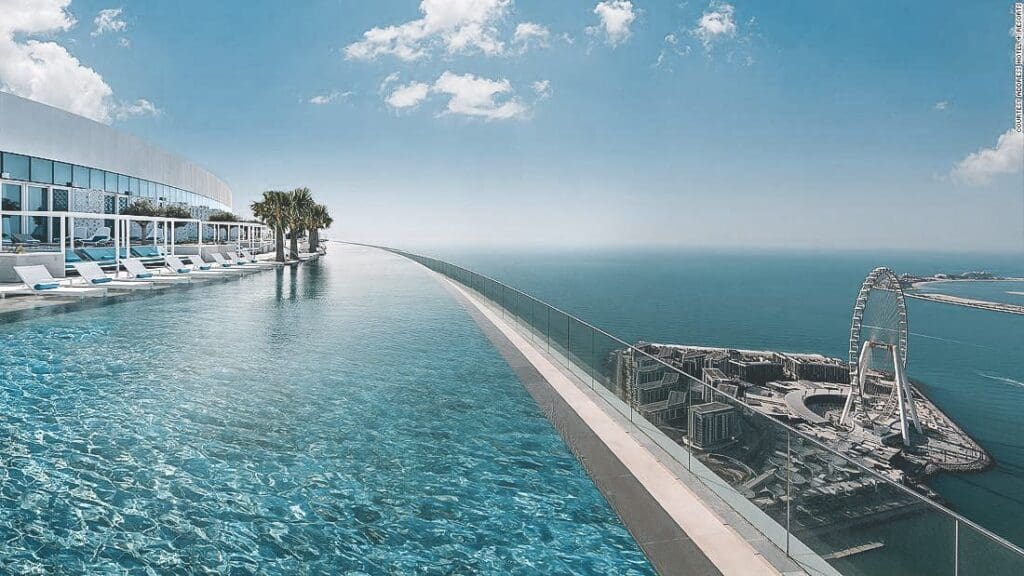 Infinity pool