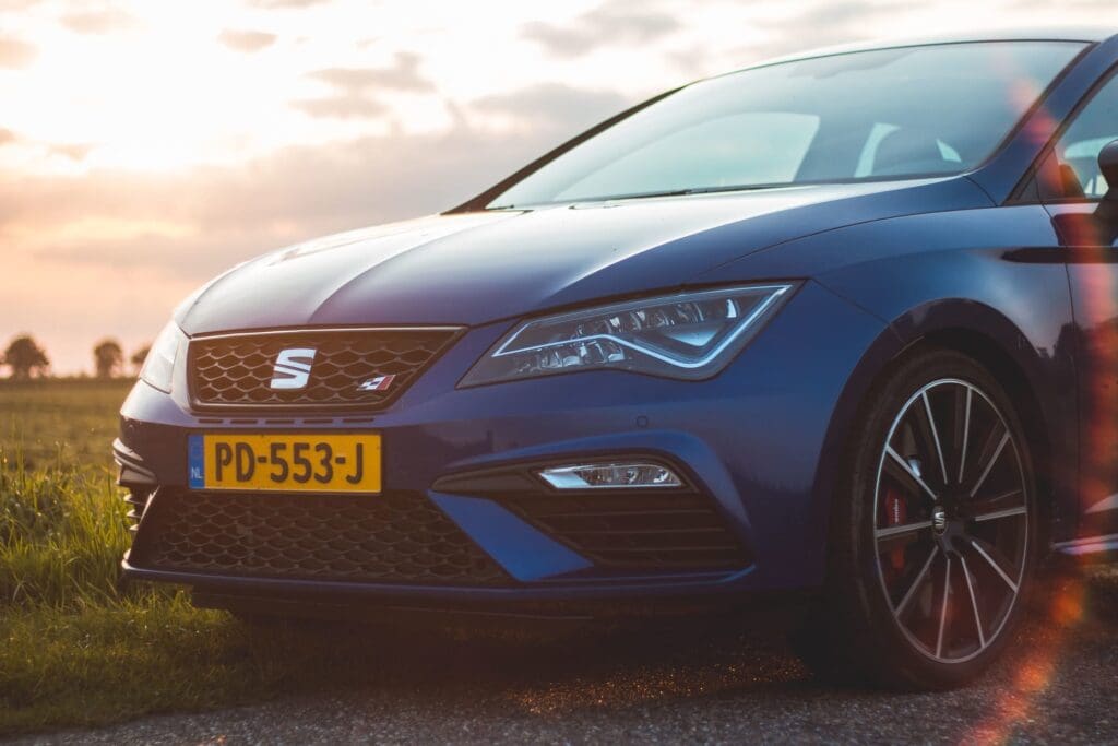 Laag vliegen met de Seat Leon Cupra 300