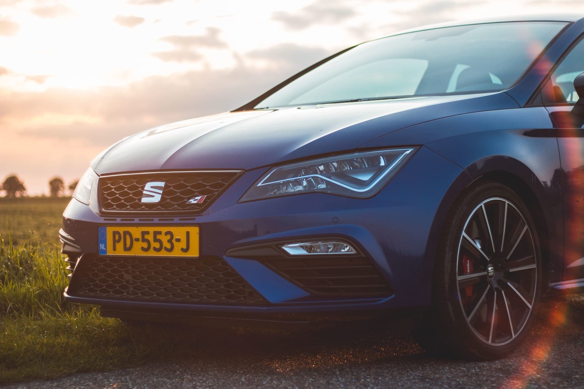 Laag vliegen met de Seat Leon Cupra 300