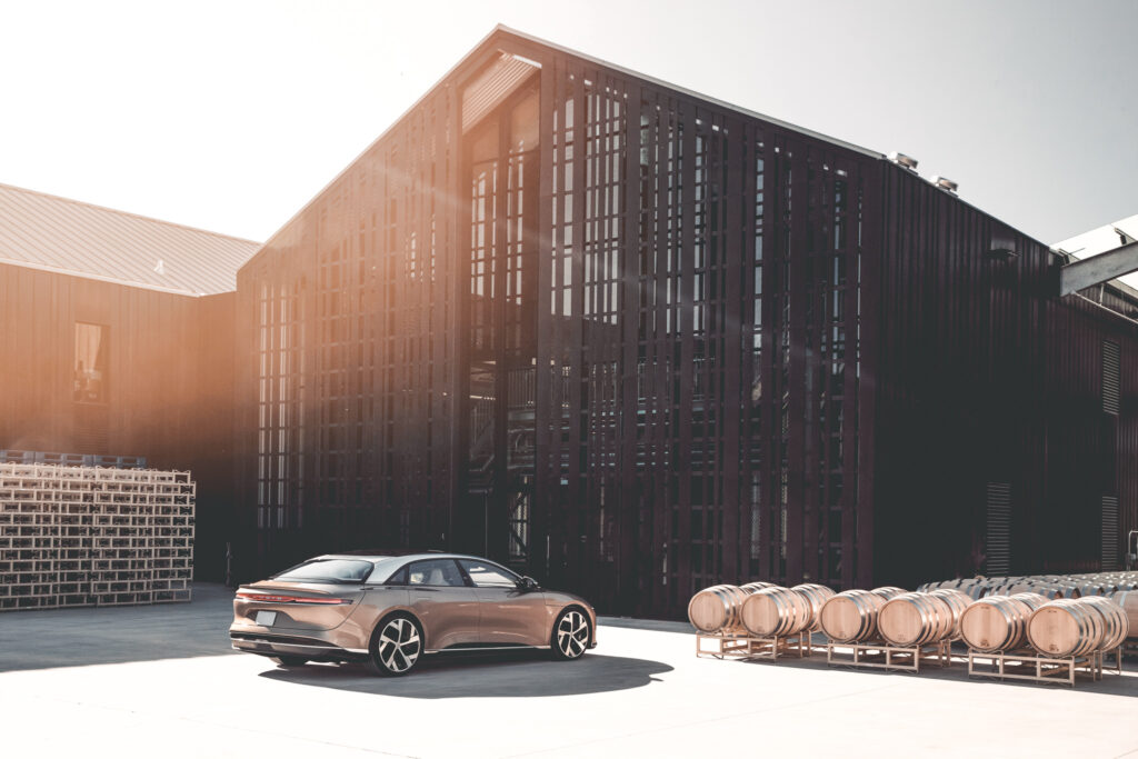 lucid-air-exterior-05-2