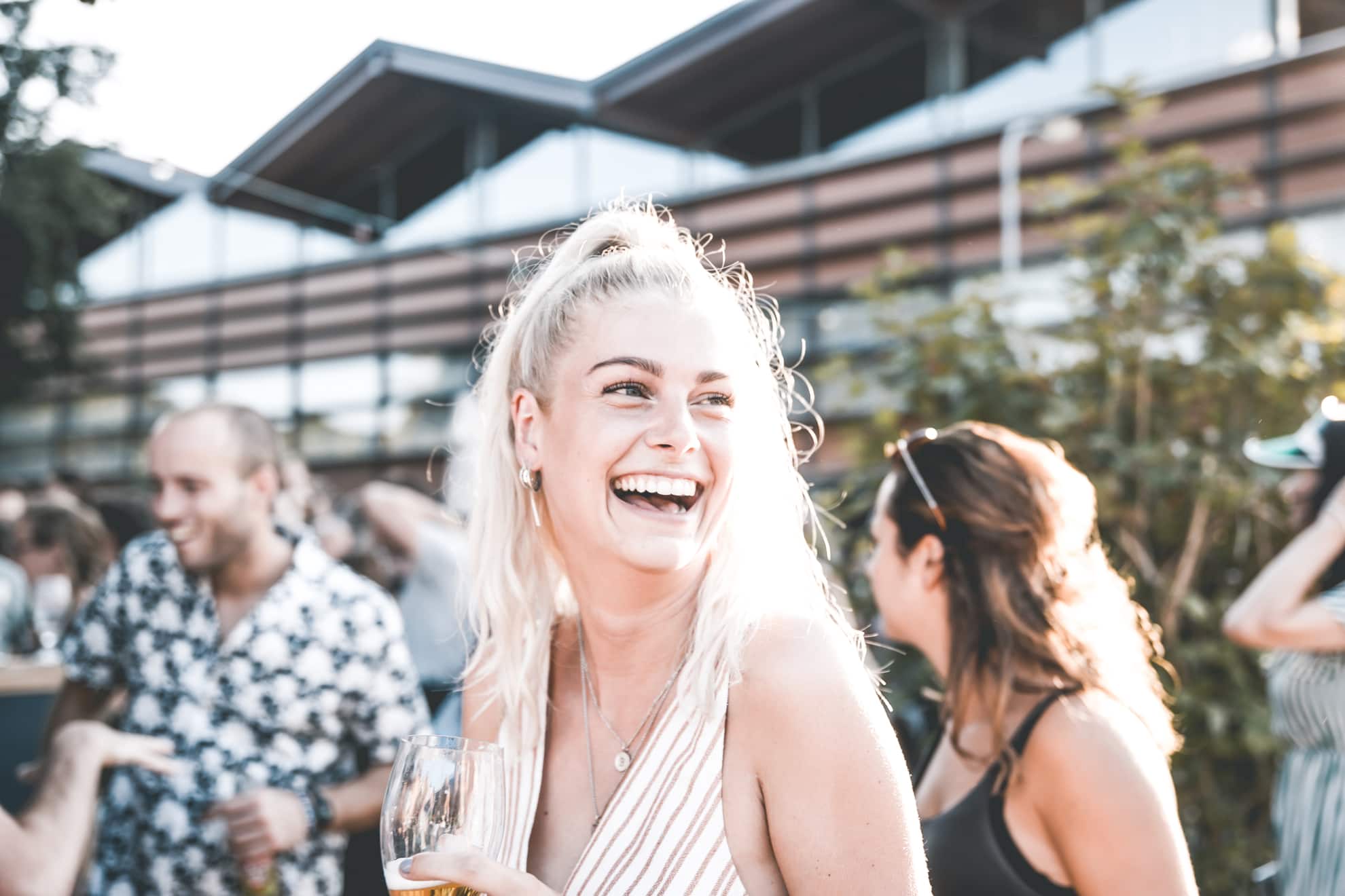 MANIFY: Out of office, Mariapaviljoen [27-07-2018]