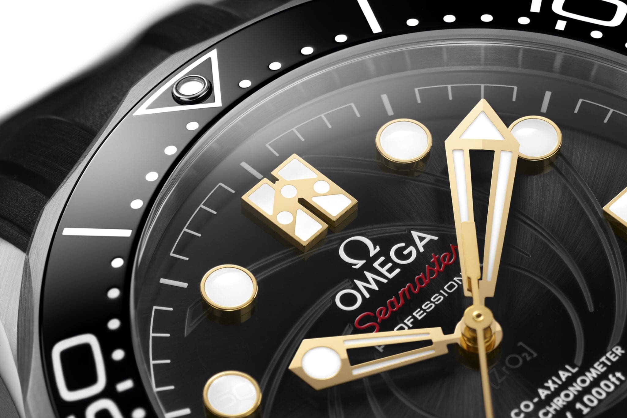 De OMEGA Seamaster Diver 300M is een ode aan Mr. Bond