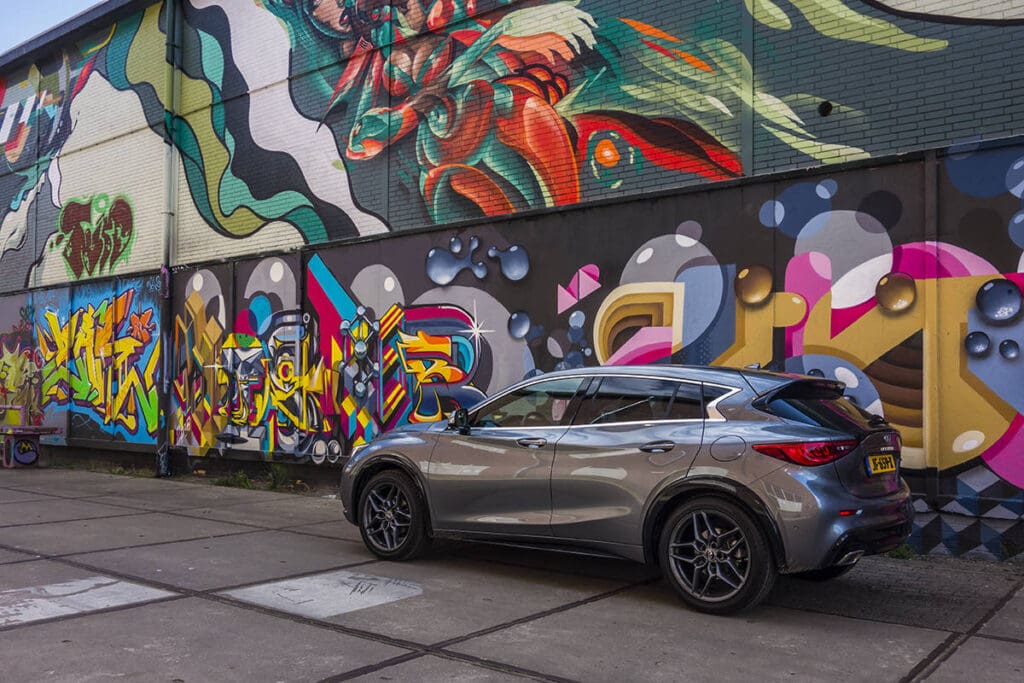 Infiniti Q30 6
