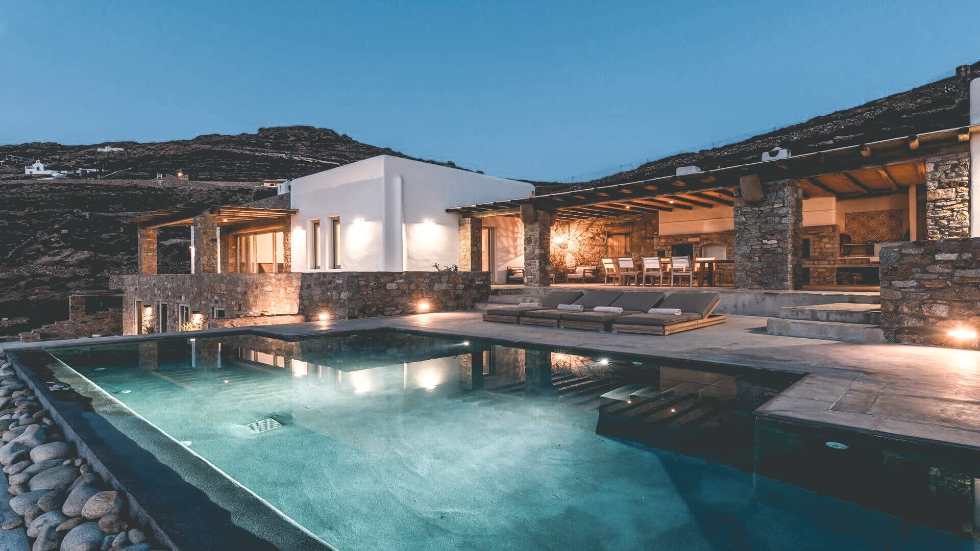 Deze villa op Mykonos is perfect voor jouw vriendengroep
