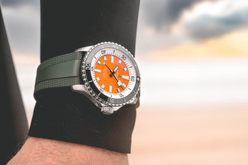 Breitling SuperOcean, Bucketlist-dingen: surfen met een <strong>Breitling SuperOcean</strong> om je pols