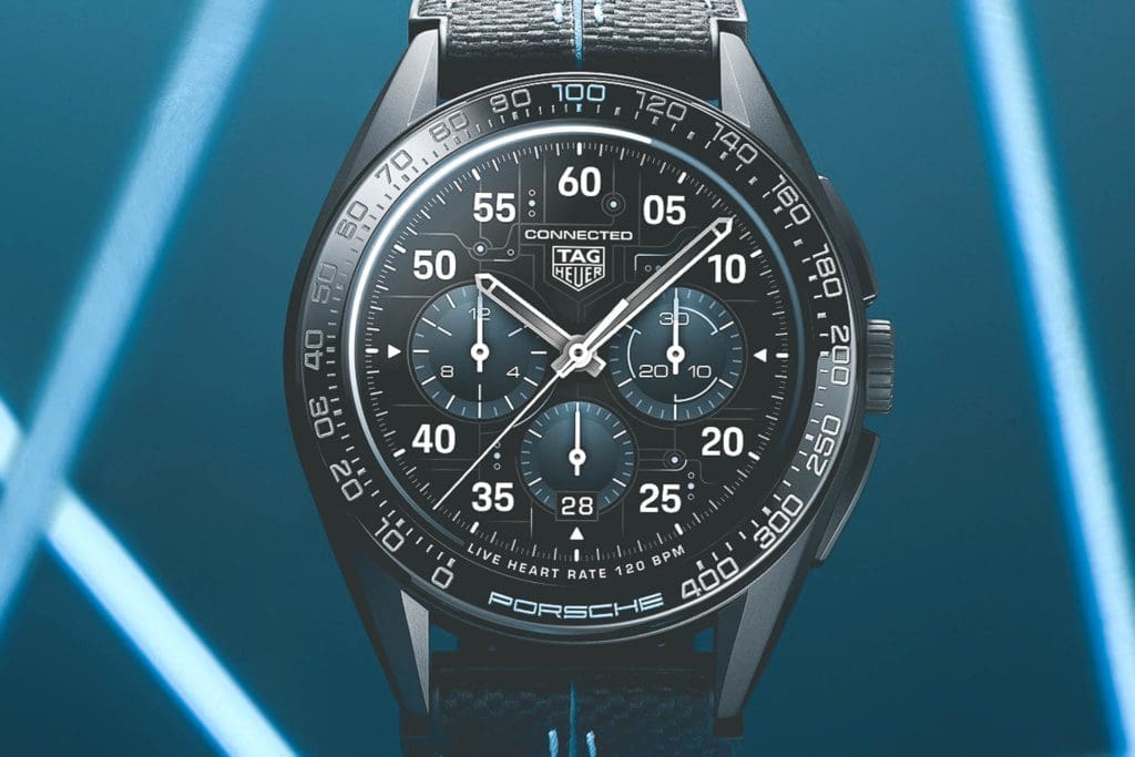 Controleer je 911 met de Porsche x TAG Heuer smartwatch