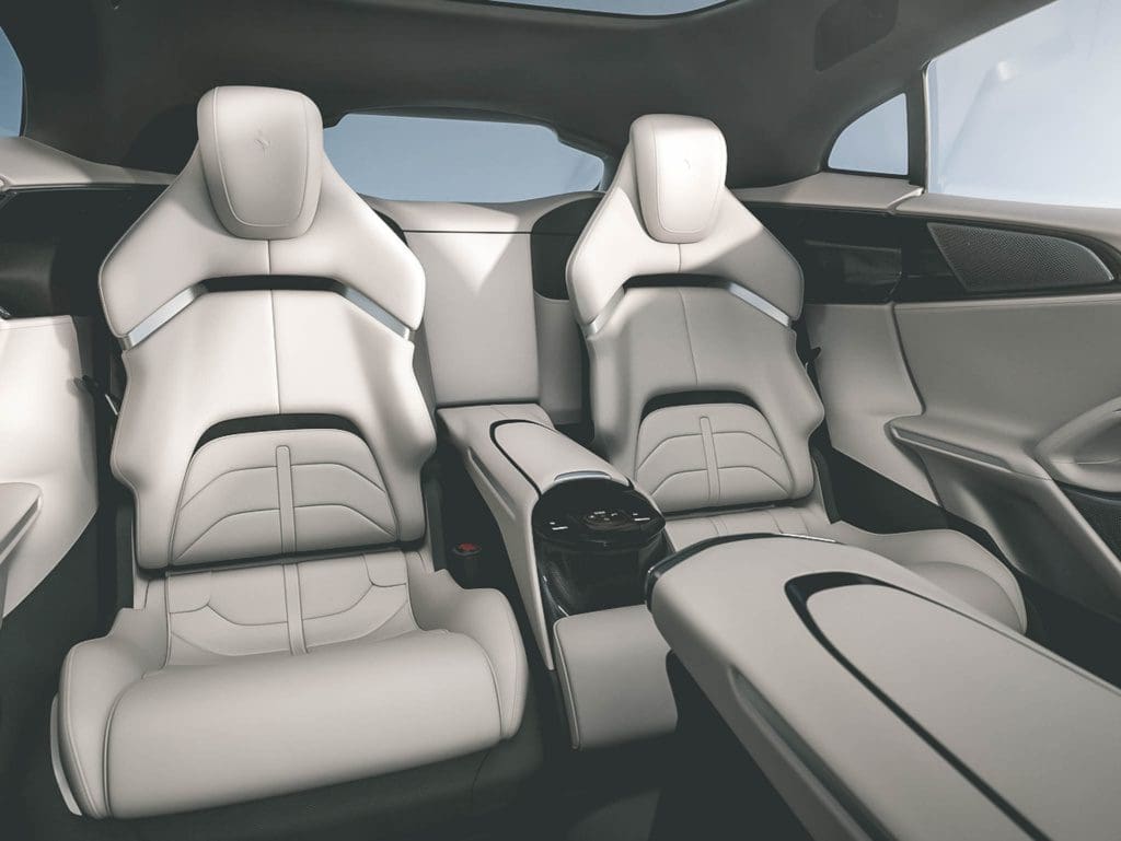 Ferrari Purosangue, <strong>Ferrari</strong> knalt eerste SUV uit de fabriek &#8211; en hoe&#8230;.