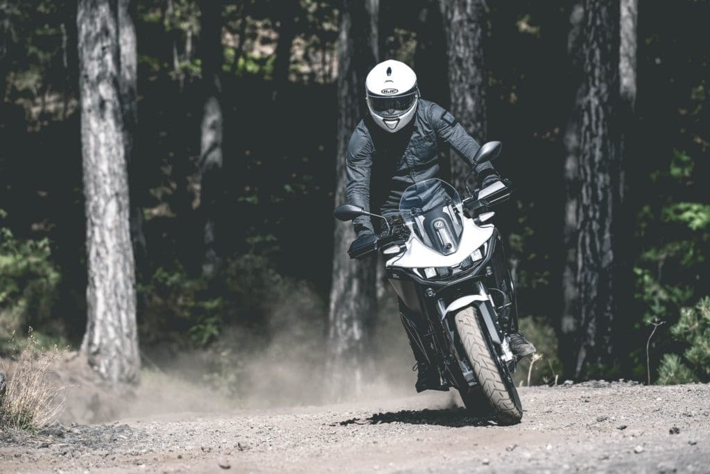 , Bucketlist-dingen: vlammen over de Etna met de all-road <strong>Zero DSR/X</strong>