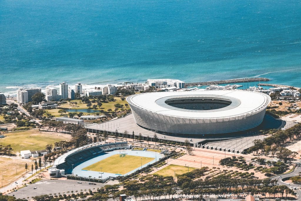 Afstrepen: 10 bucketlist-voetbalstadions