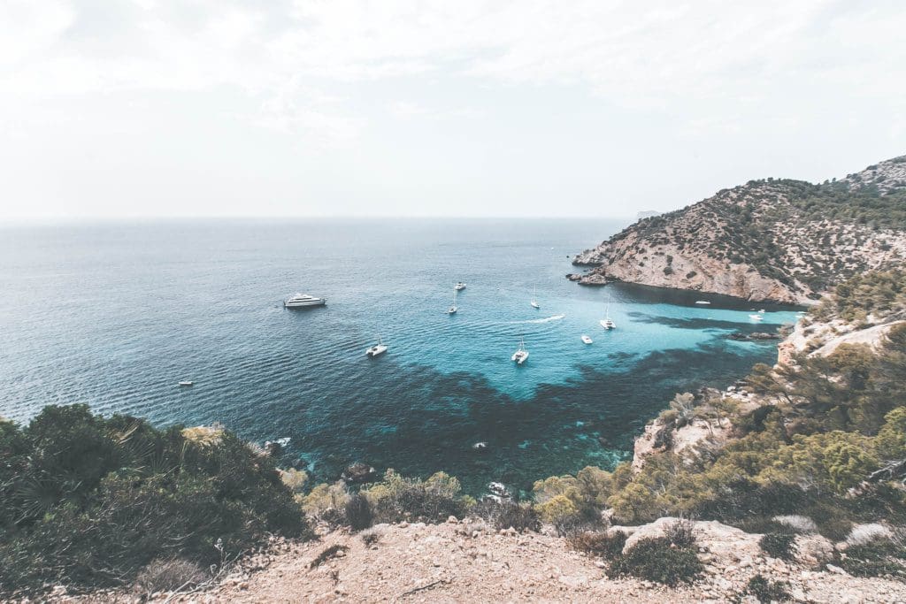 Mallorca: meer dan zon, zuipen, ziekenhuis
