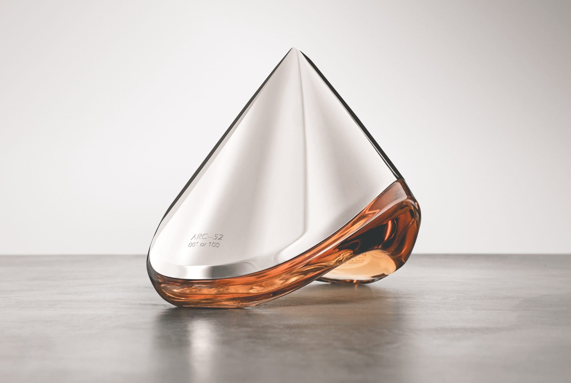De Bowmore x Aston Martin ARC-52, van €93.000(!), nu in Nederland te koop